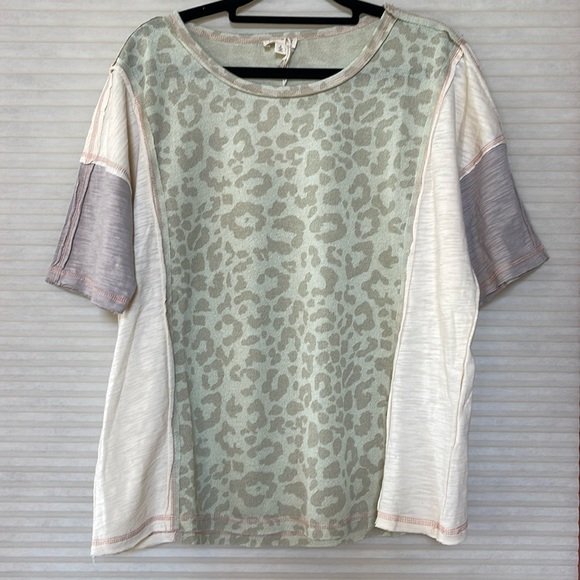 NWT Hem & thread size large green cheetah print raw stitched top - Picture 1 of 9